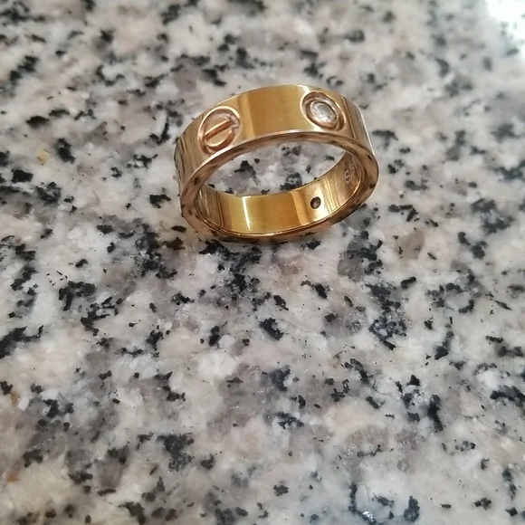 "Love" ring! Sz 8 - Picture 4 of 5